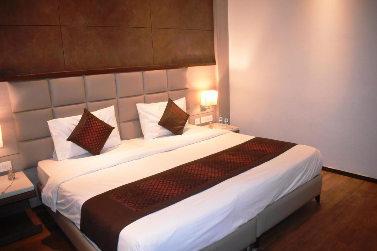 Lemonwood Suites By F9 Hotels - Trivoli Garden Chhatarpur New Delhi Extérieur photo