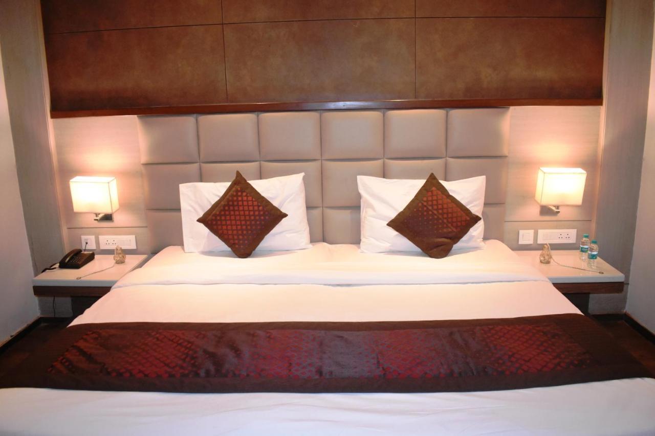 Lemonwood Suites By F9 Hotels - Trivoli Garden Chhatarpur New Delhi Extérieur photo