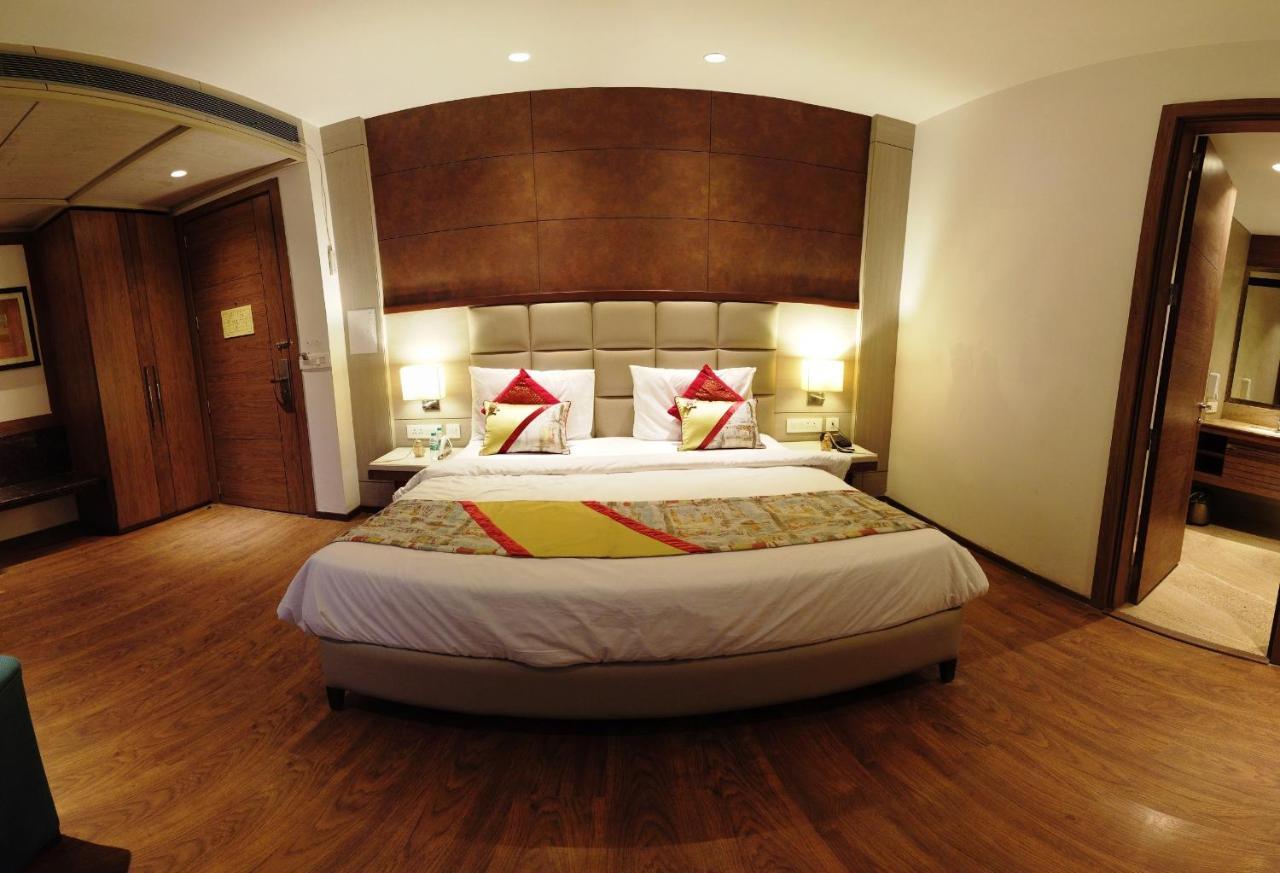 Lemonwood Suites By F9 Hotels - Trivoli Garden Chhatarpur New Delhi Extérieur photo
