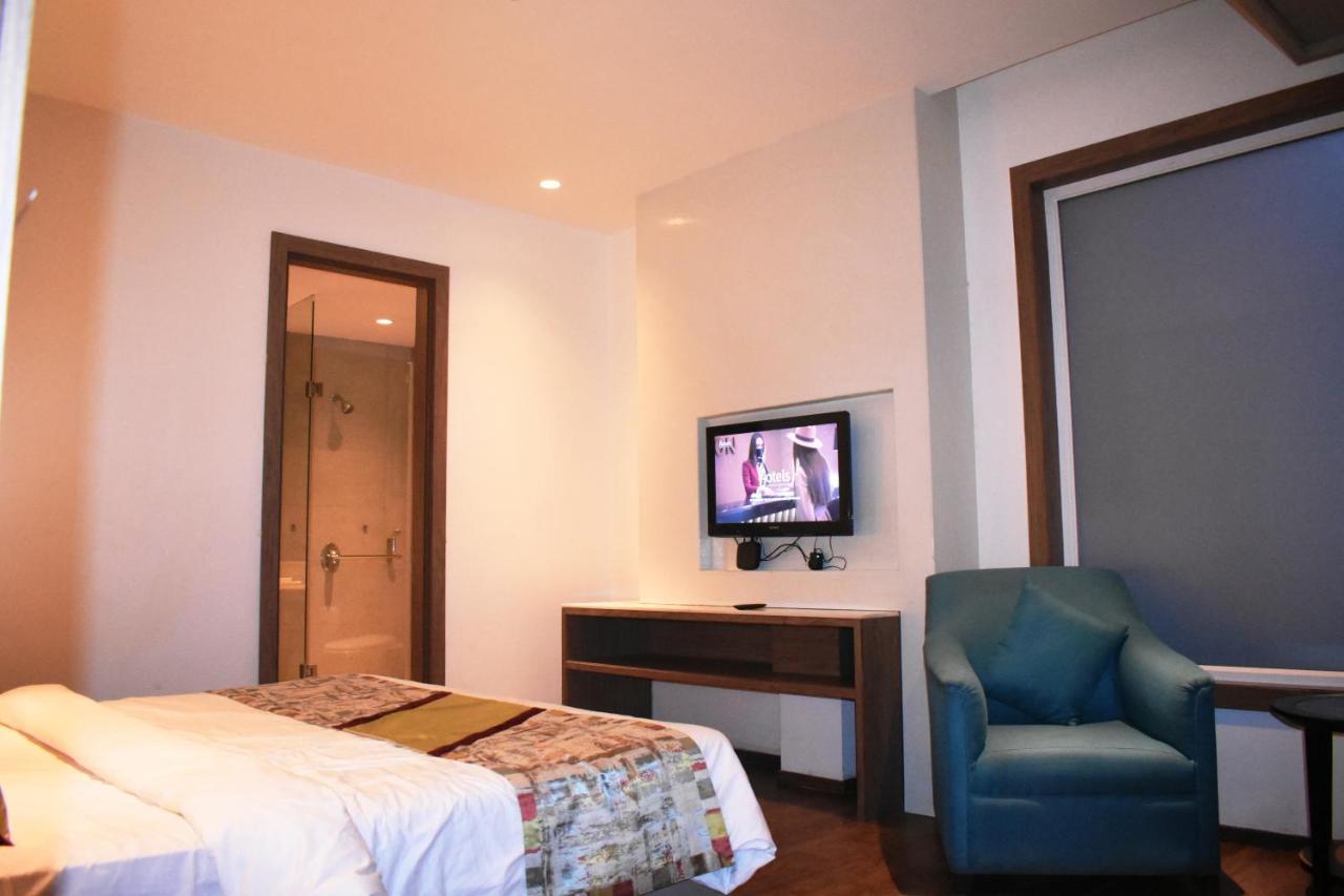 Lemonwood Suites By F9 Hotels - Trivoli Garden Chhatarpur New Delhi Extérieur photo