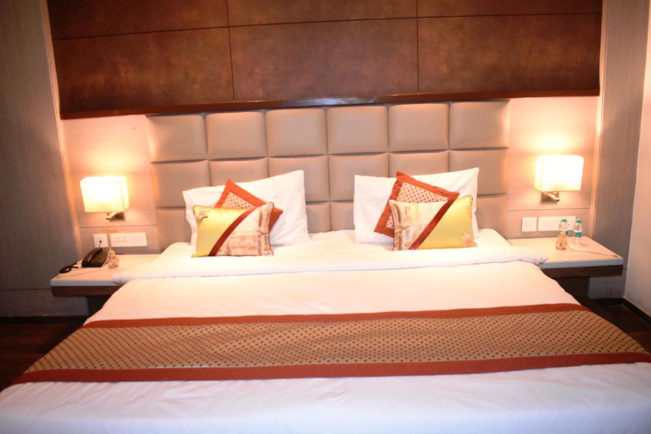 Lemonwood Suites By F9 Hotels - Trivoli Garden Chhatarpur New Delhi Extérieur photo