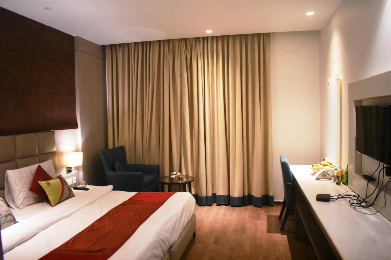 Lemonwood Suites By F9 Hotels - Trivoli Garden Chhatarpur New Delhi Extérieur photo